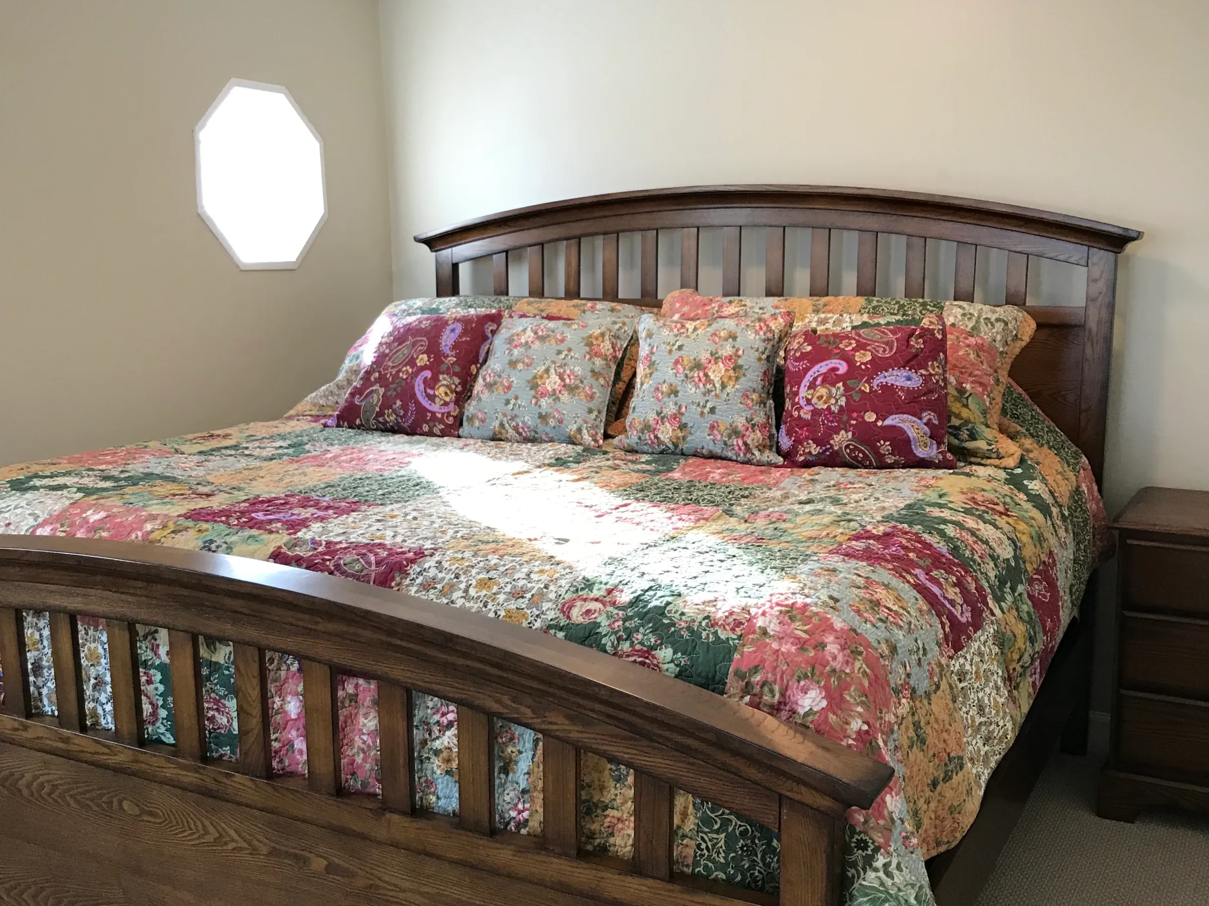 Two-Silo-Farmhouse-Room-4